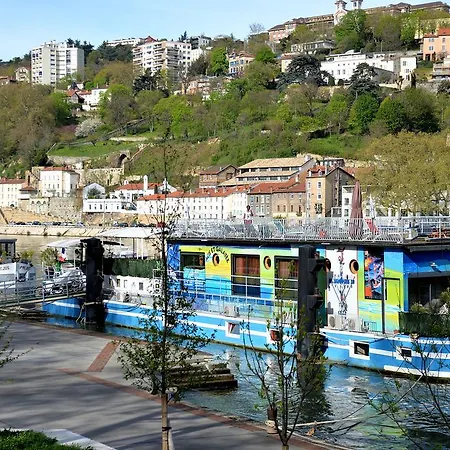 Peniche Centre Vieux Confluence Lyon