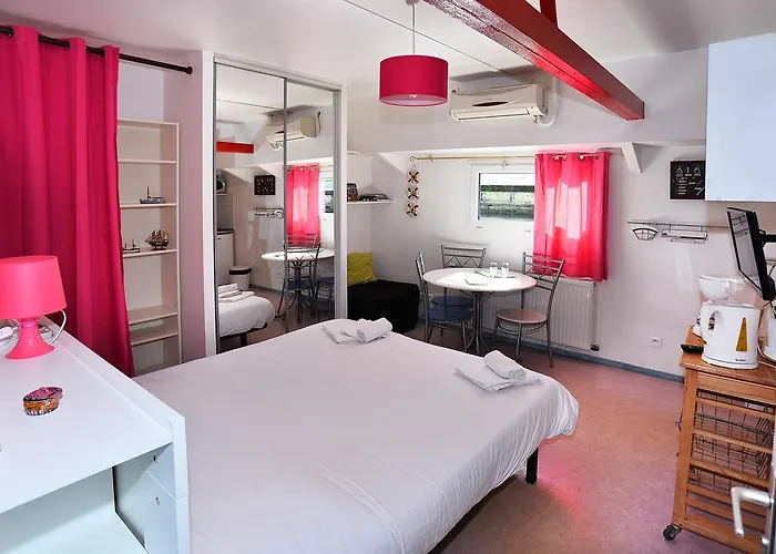 Peniche Centre Vieux Confluence Apartment Lyon
