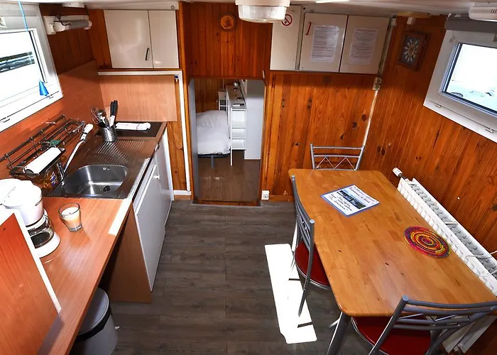Peniche Centre Vieux Confluence Apartment Lyon